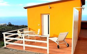 Casita con Encanto